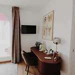 Le Rose The Hotel