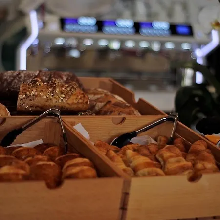 Rose Thé 3* La Ciotat