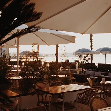 Le Rose The Hotel 3*
