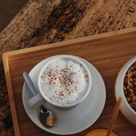 Rose Thé 3* La Ciotat