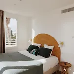 Le Rose Thé Hotel 3*