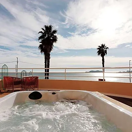 Le Rose Thé Hotel 3*