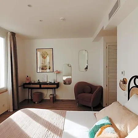Le Rose Thé Hotel