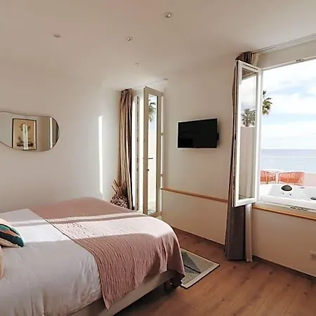 Le Rose Thé Hotel