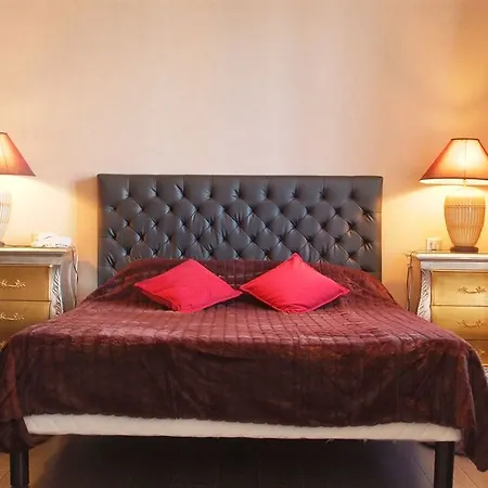 Le Rose The 3* La Ciotat