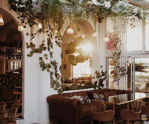 Le Rose The 3* لا سيوتا