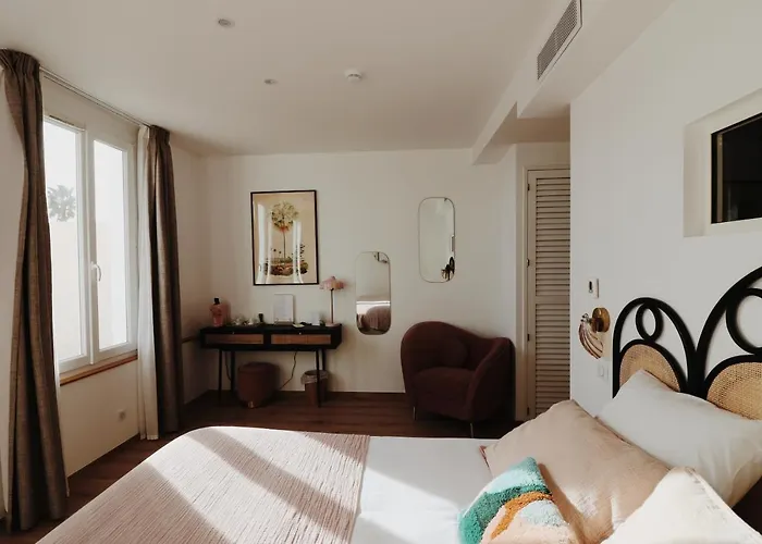 Le Rose The La Ciotat